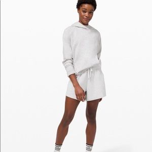 NWT Lululemon Mellow In HR Short 4.5” Size 10